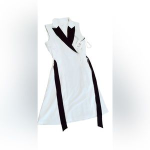 Calvin Klein white and black dress in size 6. Very pretty and elegant dress.